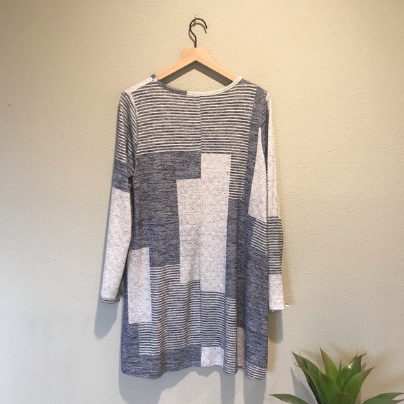 GAP Patterned Dress - Picture 2 of 4